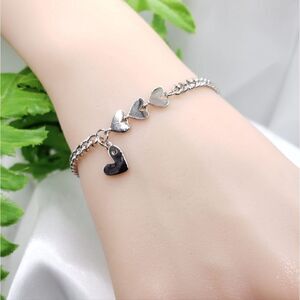 Brand New Silver Hearts Bracelet
